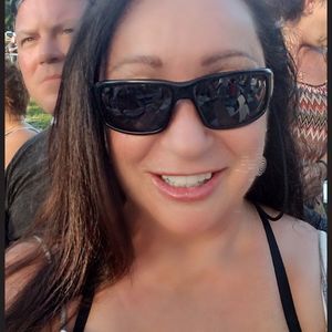 Meet your Posher, Sherry